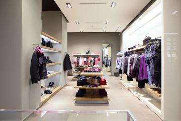 Retail cleaning in Lower Manhattan by The Fifth Labor NYC LLC